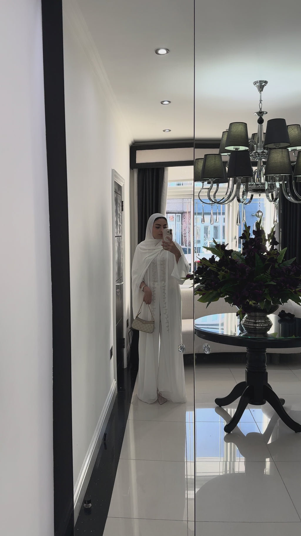 ALIA ABAYA-WHITE