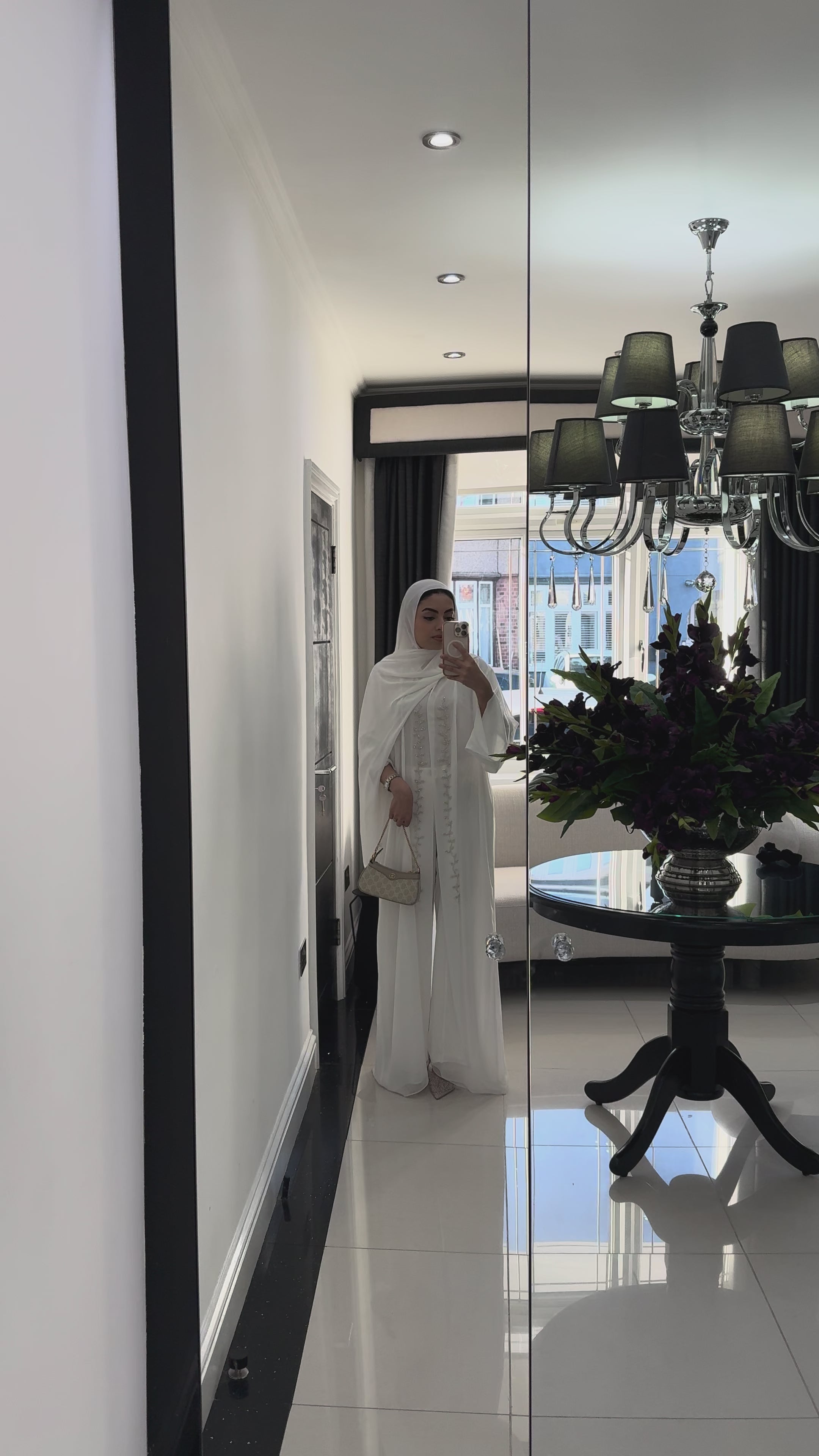 ALIA ABAYA-WHITE